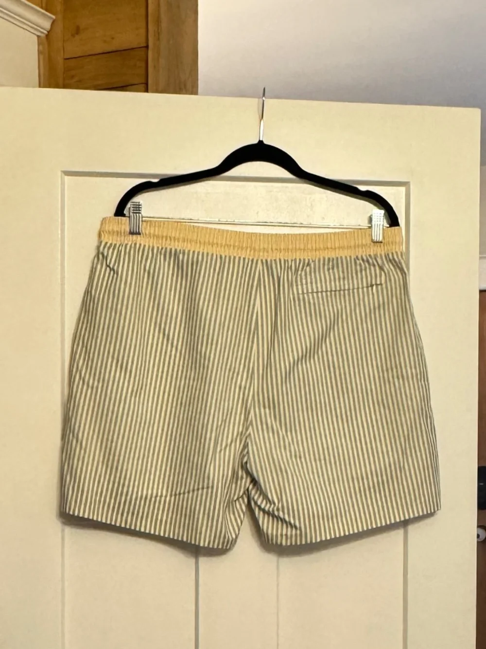 Rylee + Cru size large